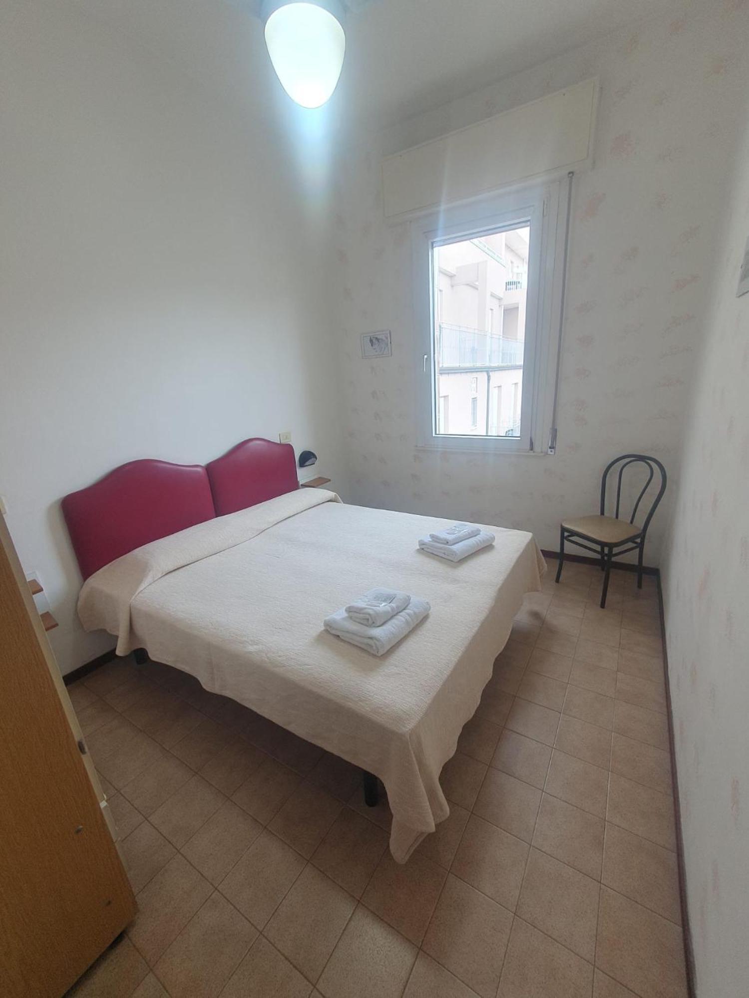 Hotel Ideale Young People Under 40 Rimini Exterior photo